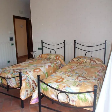 Casa Degli Ulivi Guest house Tivoli